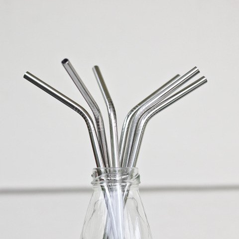 Source : http://www.littleink.co.nz/product/stainless-steel-straws