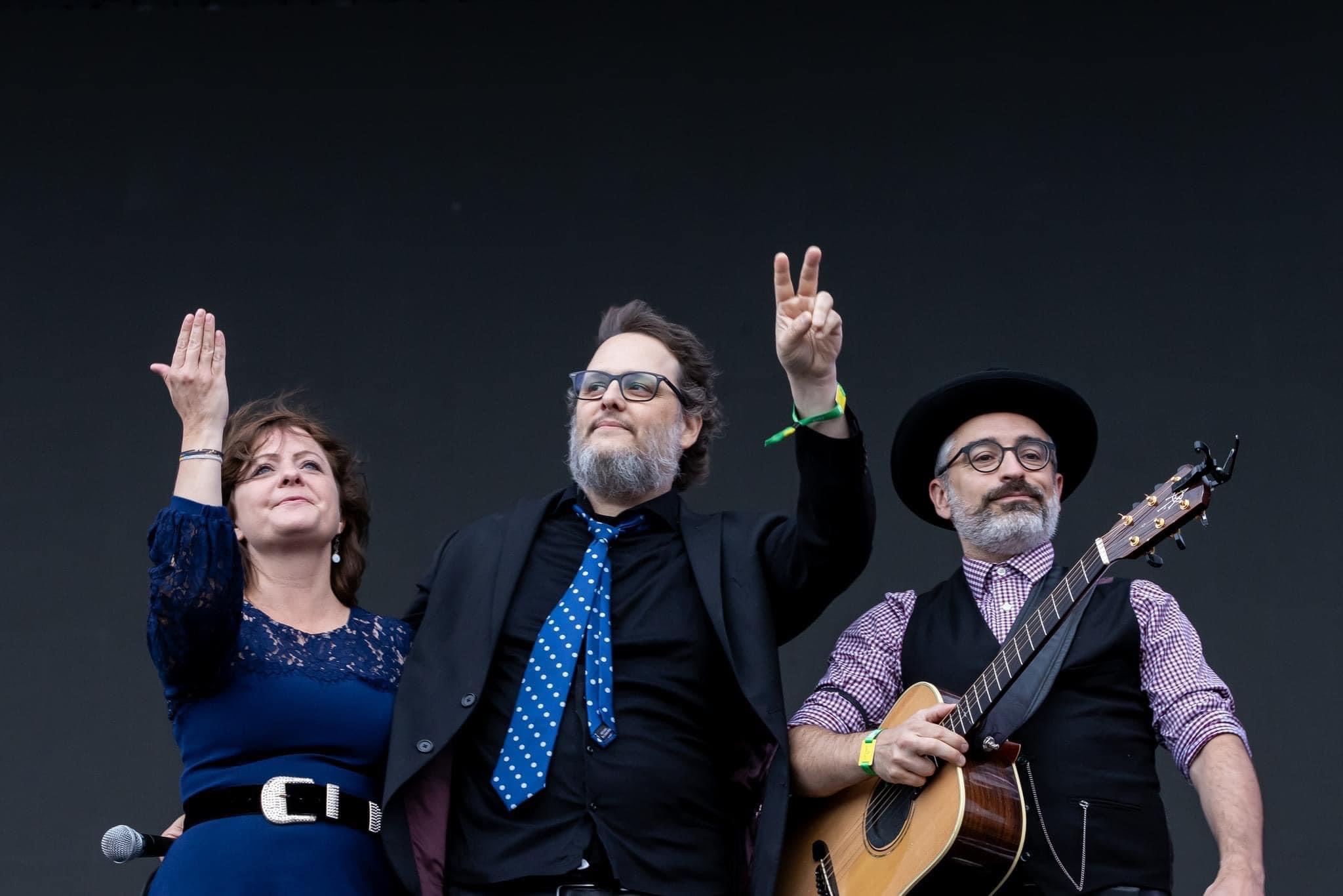 Les Cowboys Fringants et Ariane Roy raflent les grands honneurs du FEQ